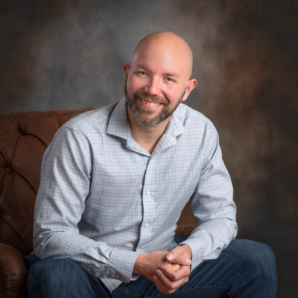 Headshot (1) Headshot (1)